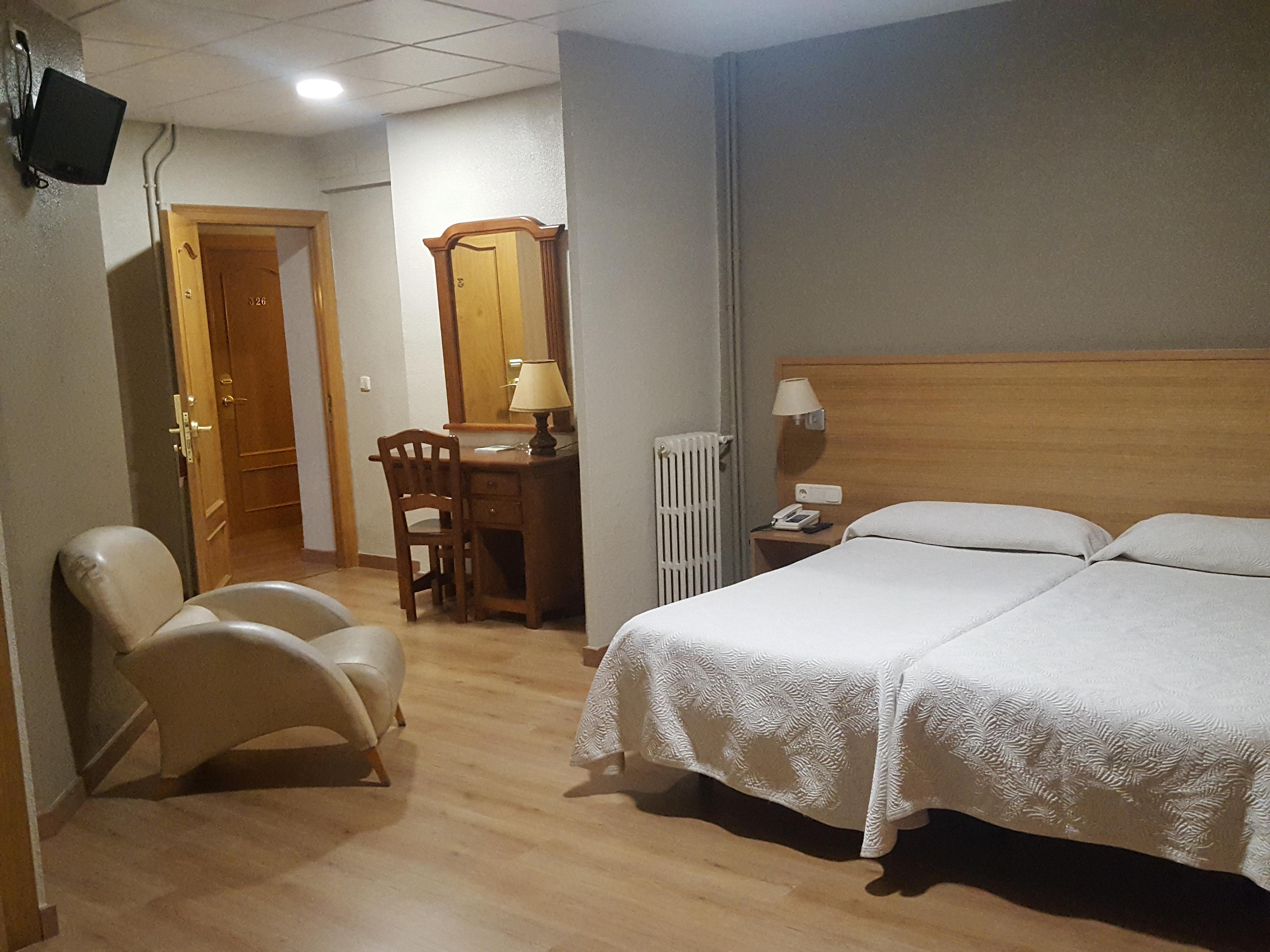 Hotel Bellavista ベイベル・デ・サルダーニャ エクステリア 写真